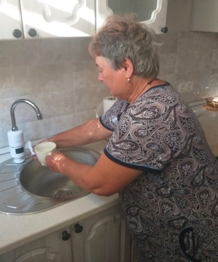 Au schimbat apa dură din izvoare și fântâni pe cea filtrată de la robinete